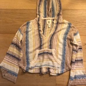 Never worn billabong sweater